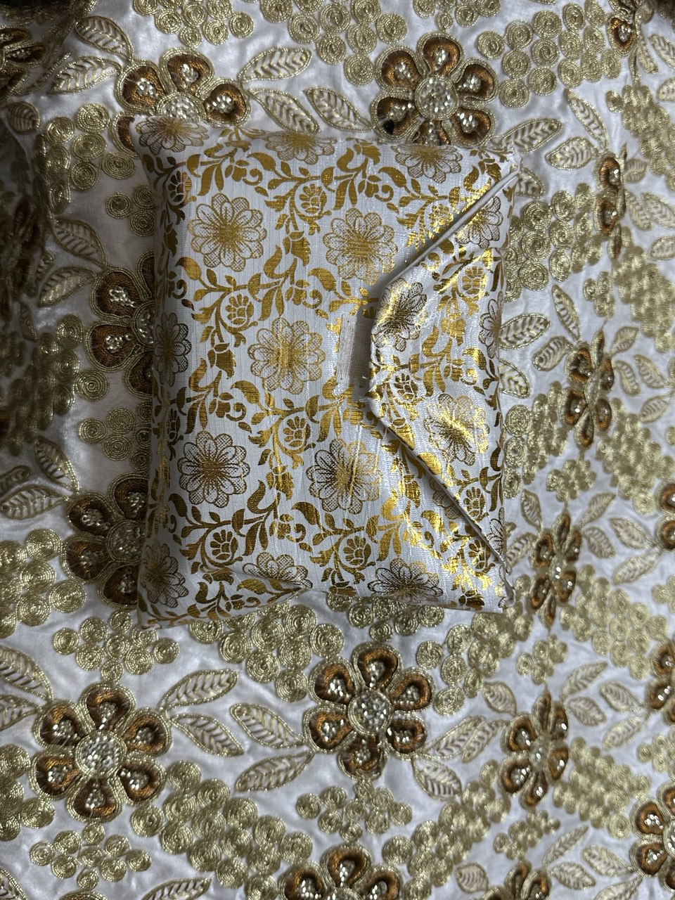 Pothi Sahib Bag (Cover)White with Golden color